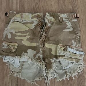 FREE PEOPLE Tan Camouflage Frayed Hem Shorts